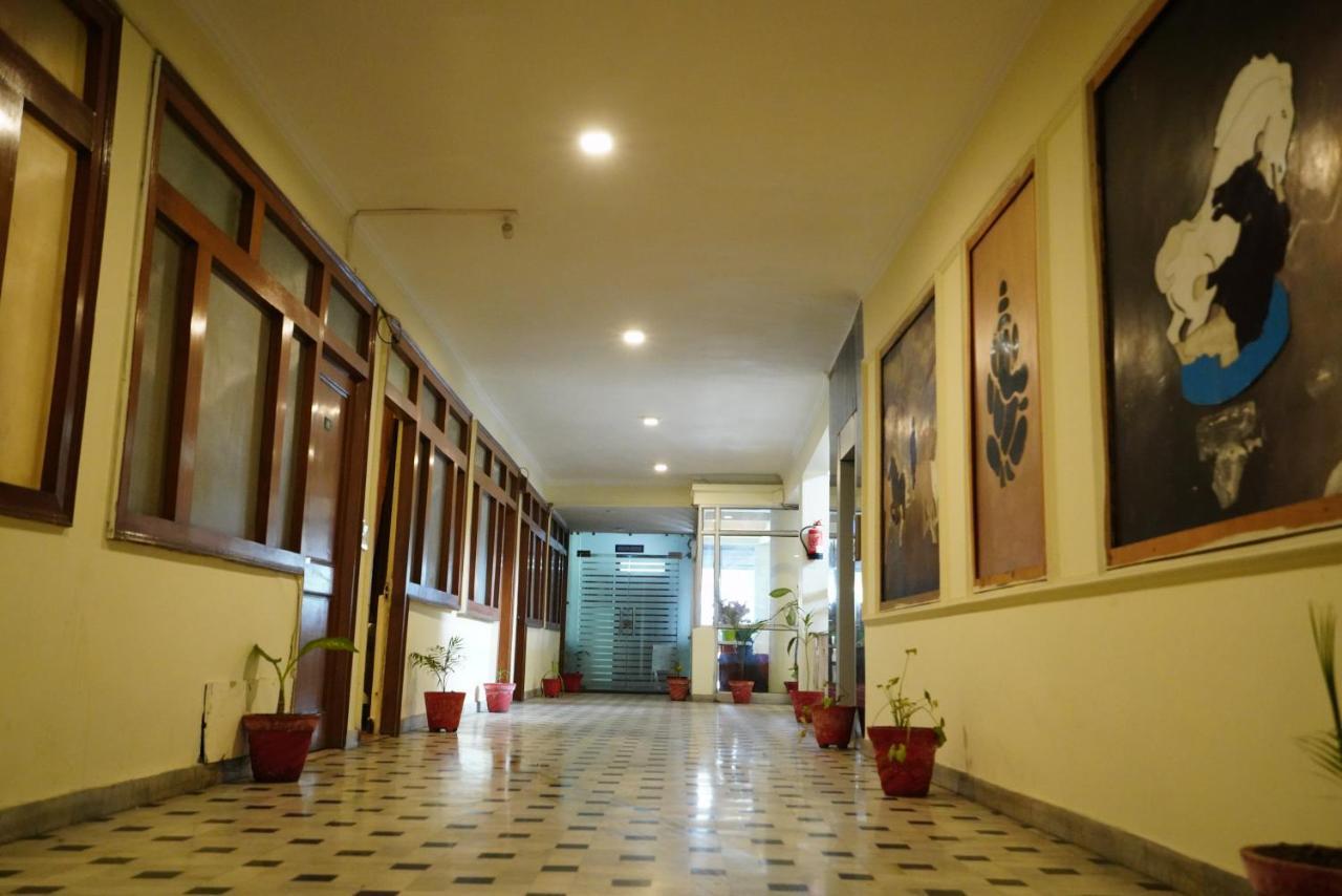 Hotel Gaurab Dehradun Exterior foto